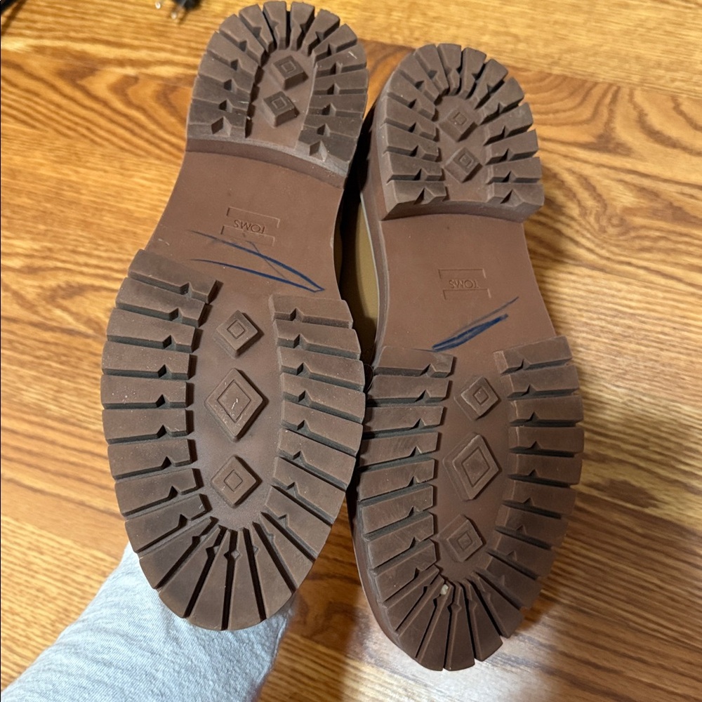 Toms Women's Tan Leather Lug-Sole Loafers - Picture 5 of 5